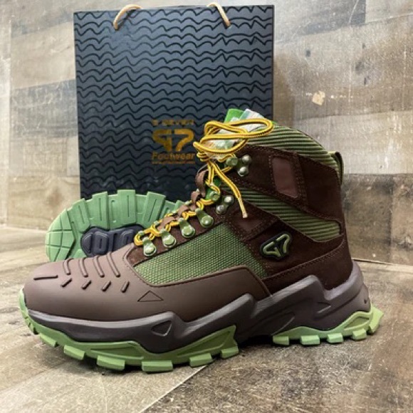 G-Seven Other - G7 Blac Leaf boots Sz Various